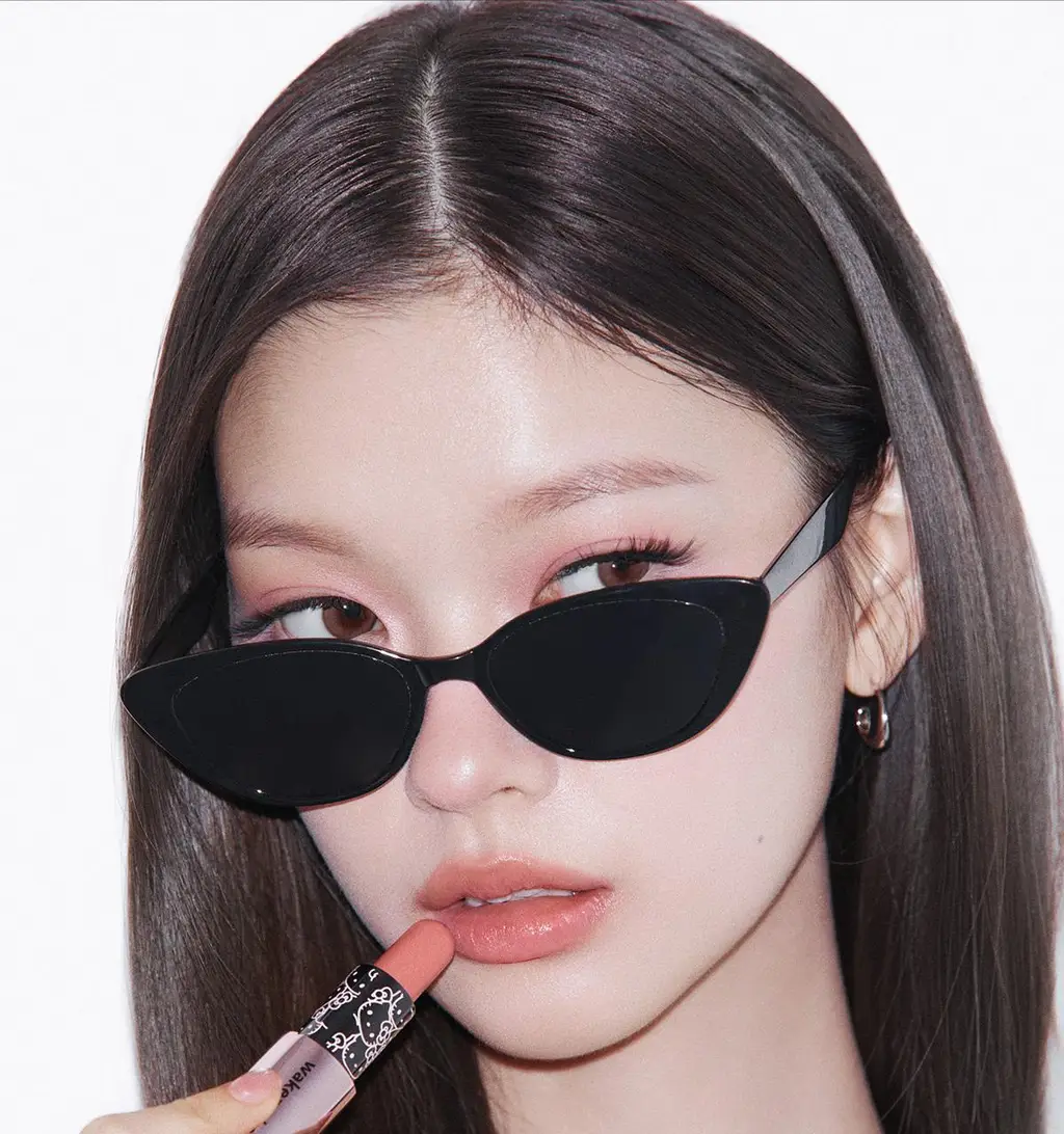 [헬로키티 블랙에디션] 웨이크메이크 헬시 글로우 밤 스틱 상세페이지 13
